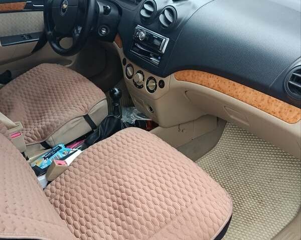 Сірий Шевроле Авео, об'ємом двигуна 1.6 л та пробігом 240 тис. км за 4000 $, фото 15 на Automoto.ua