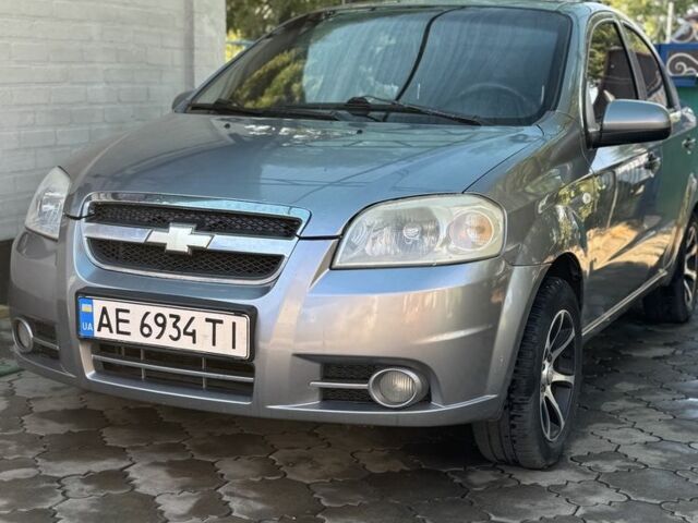 Серый Шевроле Авео, объемом двигателя 1.5 л и пробегом 280 тыс. км за 3400 $, фото 2 на Automoto.ua