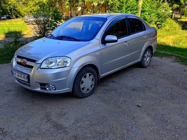 Серый Шевроле Авео, объемом двигателя 1.6 л и пробегом 310 тыс. км за 4000 $, фото 7 на Automoto.ua