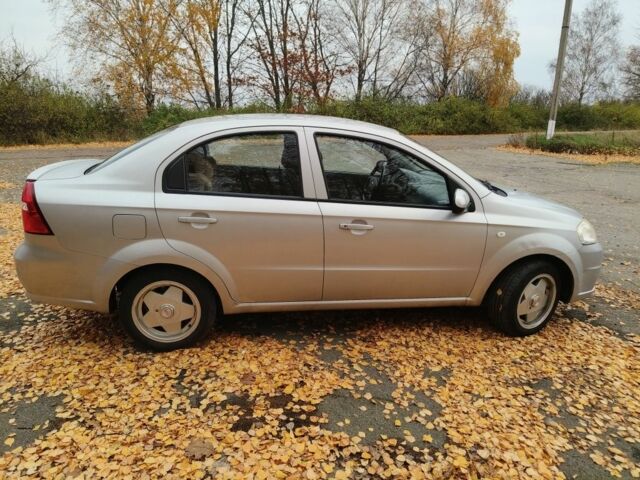 Сірий Шевроле Авео, об'ємом двигуна 1.2 л та пробігом 194 тис. км за 3850 $, фото 5 на Automoto.ua