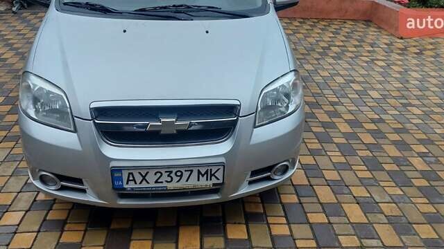 Серый Шевроле Авео, объемом двигателя 1.5 л и пробегом 214 тыс. км за 5200 $, фото 1 на Automoto.ua