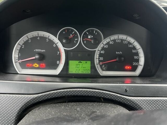 Серый Шевроле Авео, объемом двигателя 1.5 л и пробегом 220 тыс. км за 3000 $, фото 15 на Automoto.ua