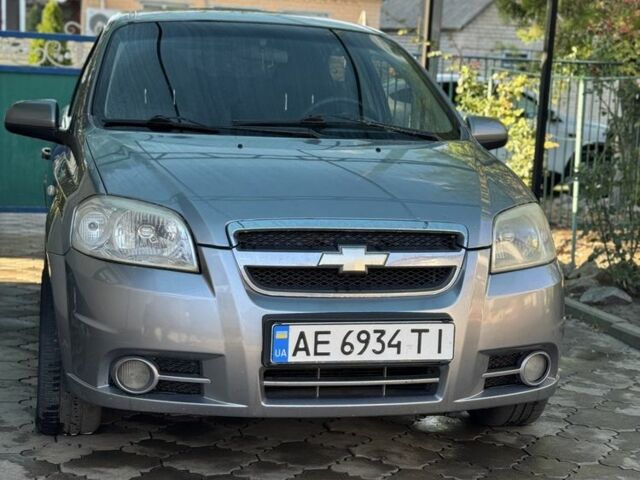 Серый Шевроле Авео, объемом двигателя 1.5 л и пробегом 280 тыс. км за 3400 $, фото 1 на Automoto.ua
