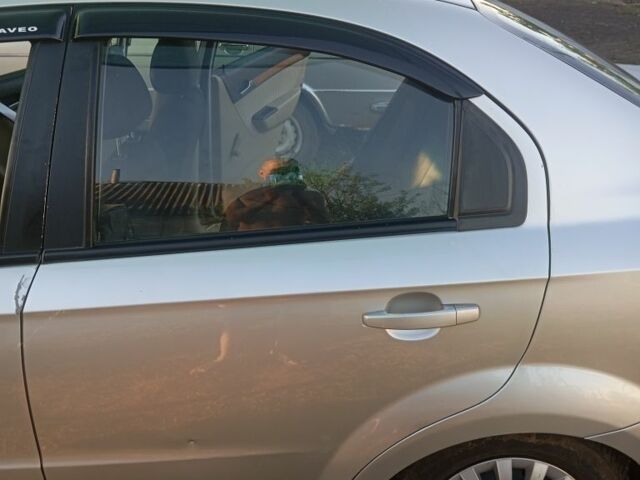 Серый Шевроле Авео, объемом двигателя 1.6 л и пробегом 206 тыс. км за 3200 $, фото 12 на Automoto.ua