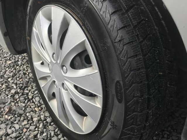 Серый Шевроле Авео, объемом двигателя 1.6 л и пробегом 275 тыс. км за 2300 $, фото 5 на Automoto.ua
