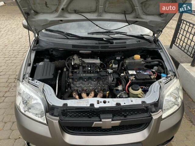 Серый Шевроле Авео, объемом двигателя 1.5 л и пробегом 393 тыс. км за 2850 $, фото 9 на Automoto.ua