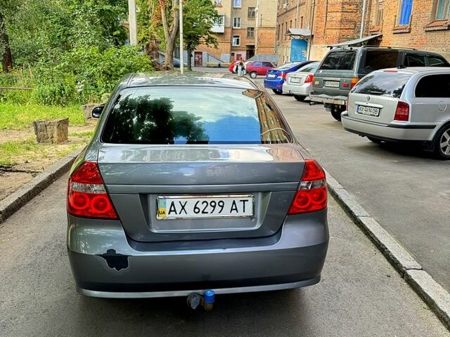 Сірий Шевроле Авео, об'ємом двигуна 1.5 л та пробігом 271 тис. км за 3799 $, фото 2 на Automoto.ua