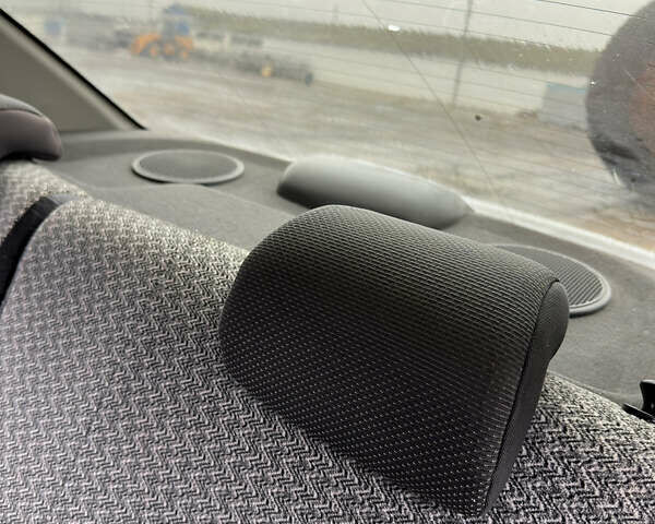 Сірий Шевроле Авео, об'ємом двигуна 1.5 л та пробігом 245 тис. км за 3500 $, фото 17 на Automoto.ua