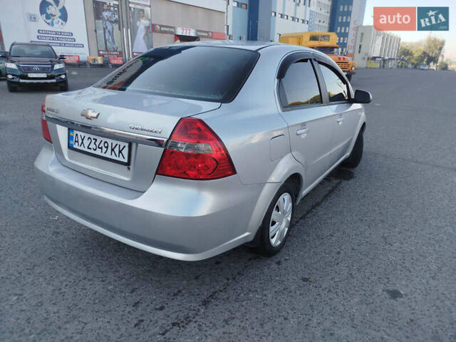 Серый Шевроле Авео, объемом двигателя 1.6 л и пробегом 282 тыс. км за 3600 $, фото 5 на Automoto.ua