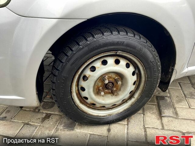 Серый Шевроле Авео, объемом двигателя 1.5 л и пробегом 116 тыс. км за 3800 $, фото 1 на Automoto.ua