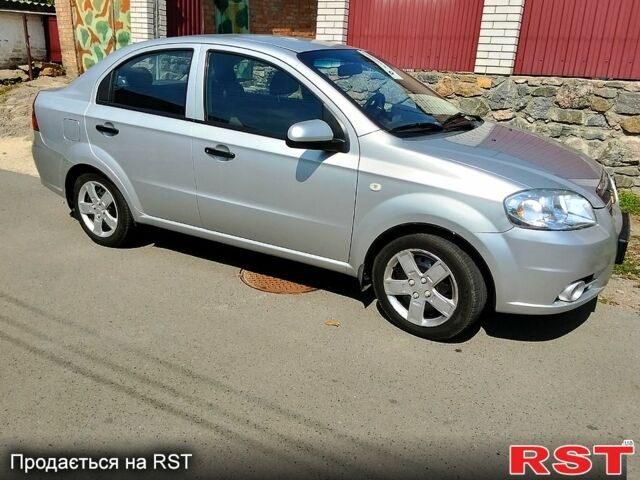 Серый Шевроле Авео, объемом двигателя 1.5 л и пробегом 170 тыс. км за 5500 $, фото 3 на Automoto.ua