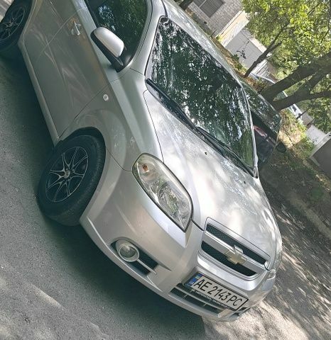 Серый Шевроле Авео, объемом двигателя 1.6 л и пробегом 128 тыс. км за 3999 $, фото 2 на Automoto.ua