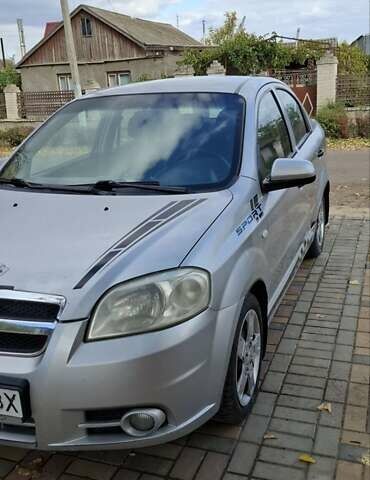 Сірий Шевроле Авео, об'ємом двигуна 1.5 л та пробігом 398 тис. км за 2850 $, фото 5 на Automoto.ua