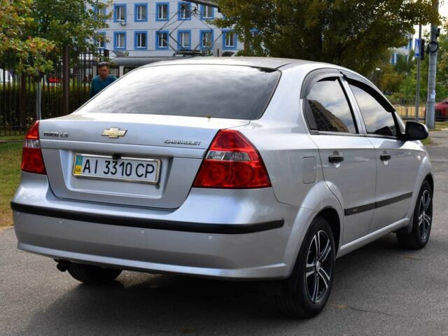 Серый Шевроле Авео, объемом двигателя 1.5 л и пробегом 104 тыс. км за 4600 $, фото 1 на Automoto.ua