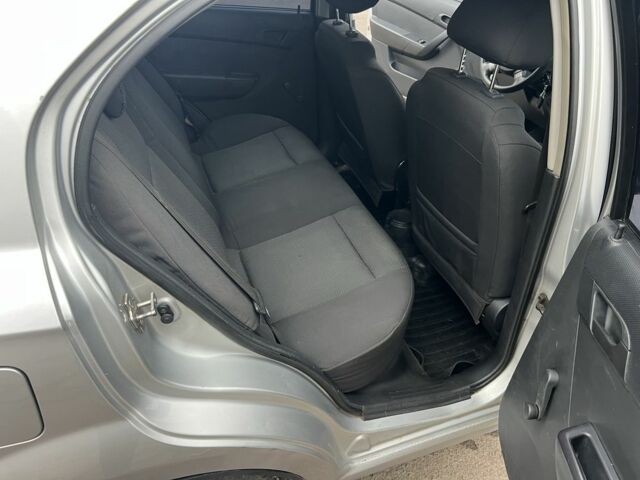 Серый Шевроле Авео, объемом двигателя 1.5 л и пробегом 255 тыс. км за 3100 $, фото 9 на Automoto.ua