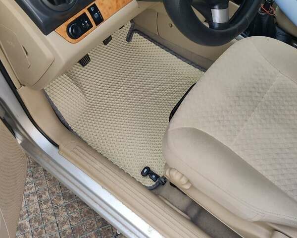 Сірий Шевроле Авео, об'ємом двигуна 1.6 л та пробігом 166 тис. км за 3900 $, фото 8 на Automoto.ua