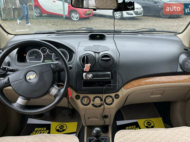 Серый Шевроле Авео, объемом двигателя 1.6 л и пробегом 185 тыс. км за 3499 $, фото 17 на Automoto.ua