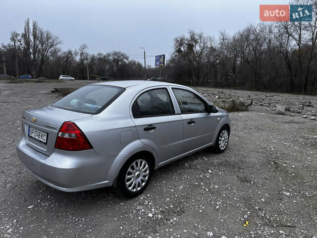 Серый Шевроле Авео, объемом двигателя 1.5 л и пробегом 257 тыс. км за 3500 $, фото 3 на Automoto.ua
