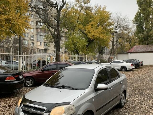 Серый Шевроле Авео, объемом двигателя 1.6 л и пробегом 250 тыс. км за 2850 $, фото 1 на Automoto.ua