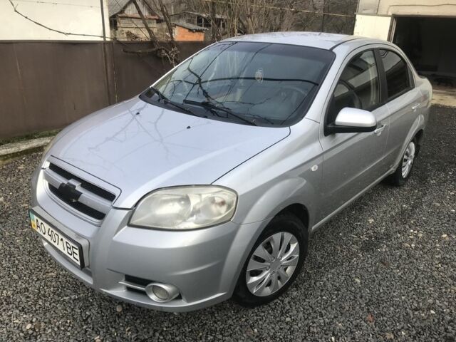 Серый Шевроле Авео, объемом двигателя 1.6 л и пробегом 275 тыс. км за 2300 $, фото 1 на Automoto.ua
