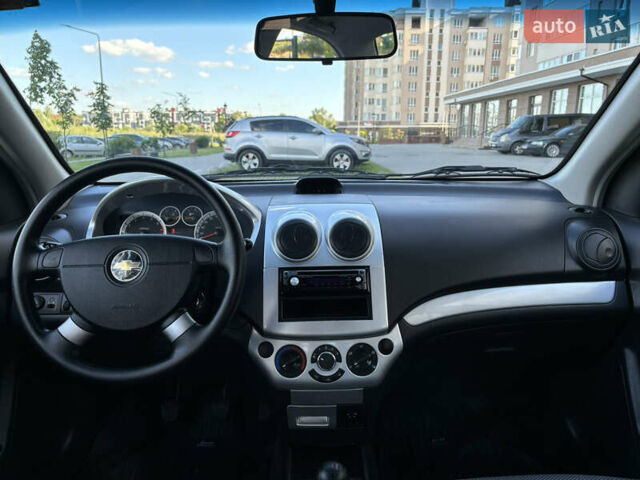 Серый Шевроле Авео, объемом двигателя 1.5 л и пробегом 31 тыс. км за 5650 $, фото 24 на Automoto.ua