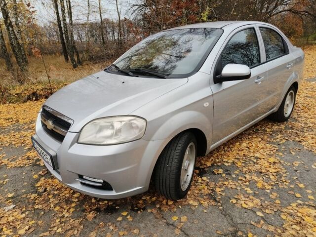 Сірий Шевроле Авео, об'ємом двигуна 1.2 л та пробігом 194 тис. км за 3850 $, фото 2 на Automoto.ua