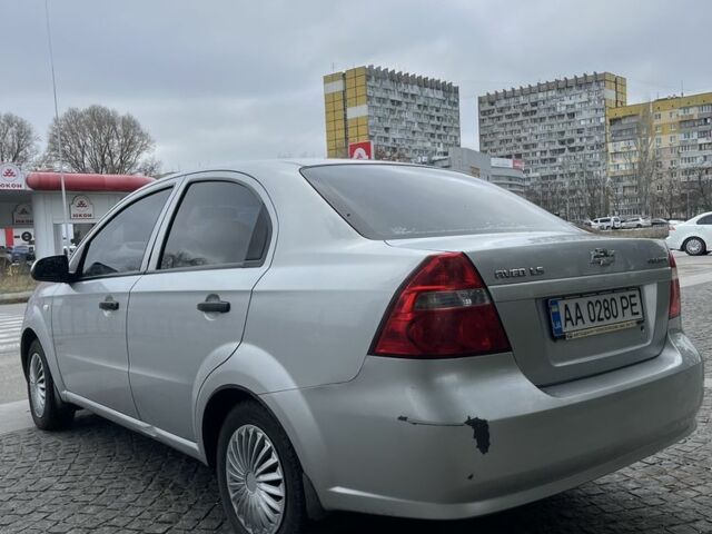 Серый Шевроле Авео, объемом двигателя 1.5 л и пробегом 240 тыс. км за 3300 $, фото 3 на Automoto.ua