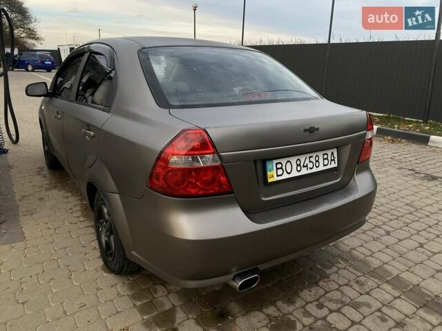 Серый Шевроле Авео, объемом двигателя 1.5 л и пробегом 393 тыс. км за 2850 $, фото 3 на Automoto.ua