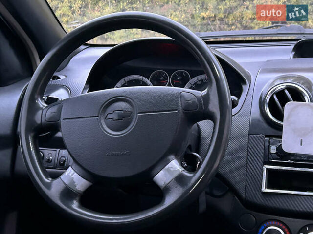 Серый Шевроле Авео, объемом двигателя 1.5 л и пробегом 191 тыс. км за 2999 $, фото 11 на Automoto.ua