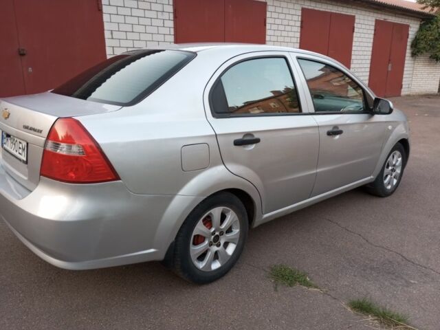 Серый Шевроле Авео, объемом двигателя 1.5 л и пробегом 209 тыс. км за 3700 $, фото 3 на Automoto.ua