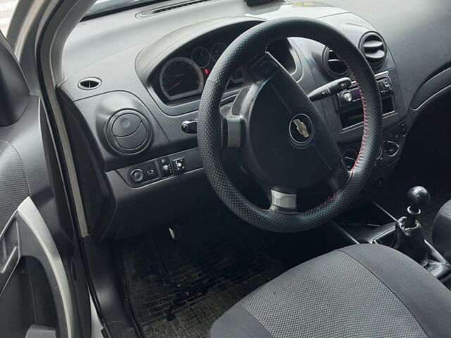 Серый Шевроле Авео, объемом двигателя 1.5 л и пробегом 240 тыс. км за 3300 $, фото 8 на Automoto.ua