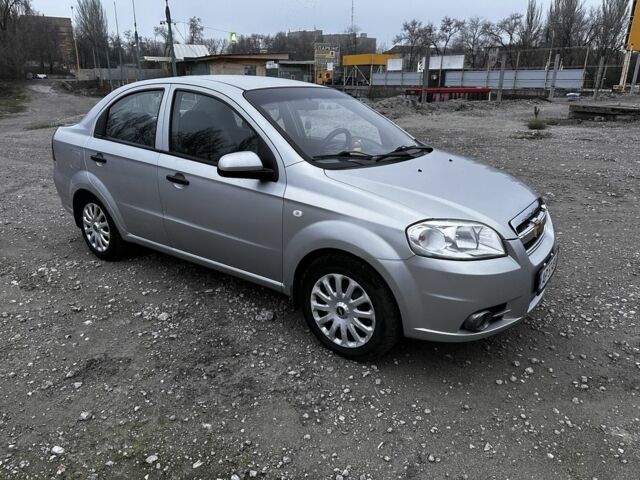 Серый Шевроле Авео, объемом двигателя 1.5 л и пробегом 257 тыс. км за 3500 $, фото 1 на Automoto.ua