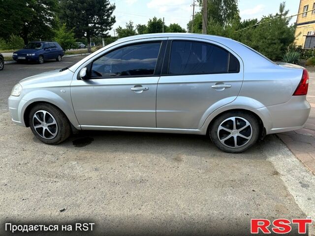 Сірий Шевроле Авео, об'ємом двигуна 1.5 л та пробігом 199 тис. км за 3200 $, фото 2 на Automoto.ua