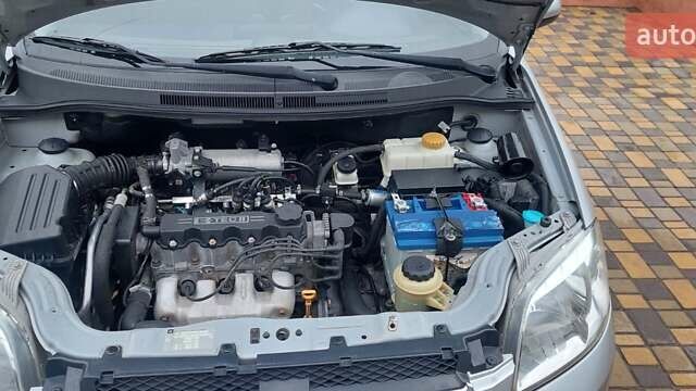 Серый Шевроле Авео, объемом двигателя 1.5 л и пробегом 214 тыс. км за 5200 $, фото 9 на Automoto.ua