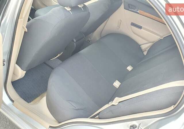 Серый Шевроле Авео, объемом двигателя 1.6 л и пробегом 99 тыс. км за 4900 $, фото 8 на Automoto.ua