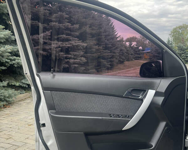 Серый Шевроле Авео, объемом двигателя 1.5 л и пробегом 161 тыс. км за 5300 $, фото 54 на Automoto.ua