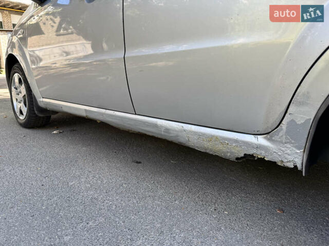 Серый Шевроле Авео, объемом двигателя 1.5 л и пробегом 560 тыс. км за 2450 $, фото 11 на Automoto.ua