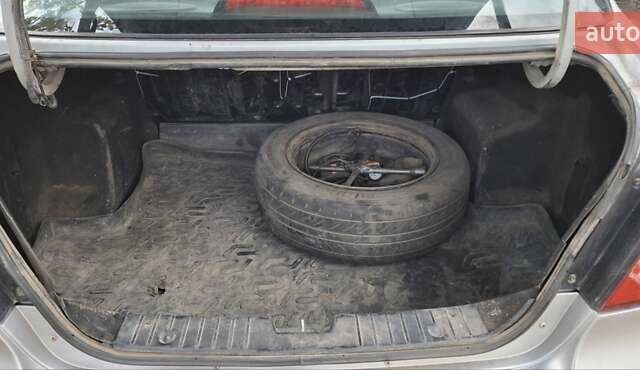 Сірий Шевроле Авео, об'ємом двигуна 1.5 л та пробігом 398 тис. км за 2850 $, фото 11 на Automoto.ua