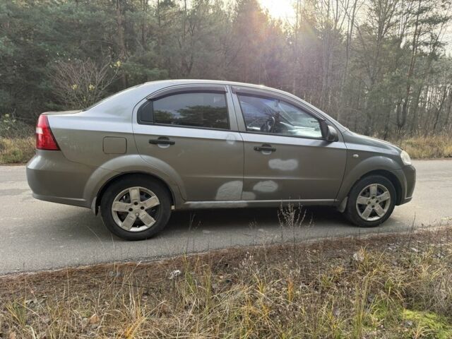 Сірий Шевроле Авео, об'ємом двигуна 1.5 л та пробігом 420 тис. км за 1800 $, фото 5 на Automoto.ua