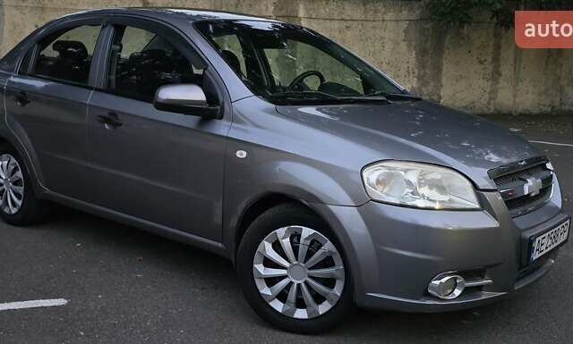 Серый Шевроле Авео, объемом двигателя 1.5 л и пробегом 210 тыс. км за 3500 $, фото 6 на Automoto.ua