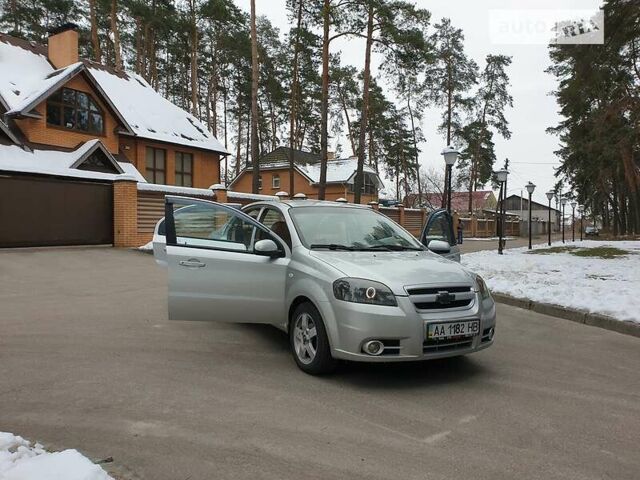 Сірий Шевроле Авео, об'ємом двигуна 1.6 л та пробігом 172 тис. км за 3900 $, фото 12 на Automoto.ua