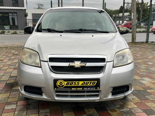 Серый Шевроле Авео, объемом двигателя 1.6 л и пробегом 185 тыс. км за 3499 $, фото 1 на Automoto.ua