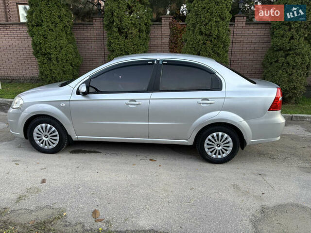 Сірий Шевроле Авео, об'ємом двигуна 1.6 л та пробігом 148 тис. км за 4550 $, фото 3 на Automoto.ua