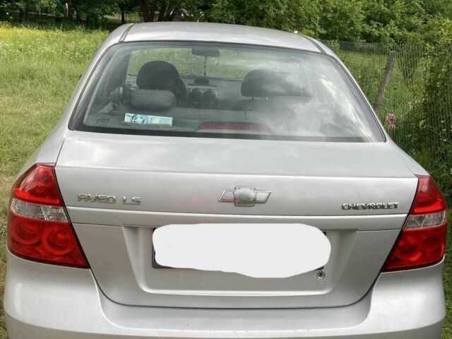Сірий Шевроле Авео, об'ємом двигуна 1.5 л та пробігом 210 тис. км за 3800 $, фото 1 на Automoto.ua