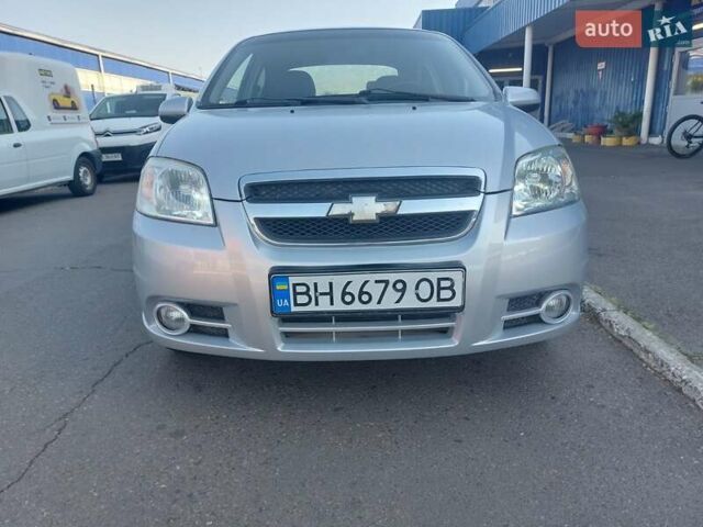 Серый Шевроле Авео, объемом двигателя 1.5 л и пробегом 172 тыс. км за 4999 $, фото 7 на Automoto.ua