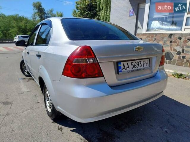 Серый Шевроле Авео, объемом двигателя 1.5 л и пробегом 543 тыс. км за 3300 $, фото 11 на Automoto.ua