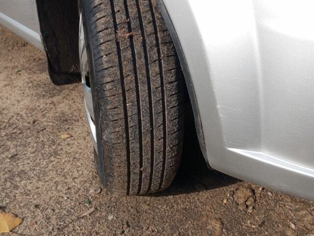 Серый Шевроле Авео, объемом двигателя 1.5 л и пробегом 18 тыс. км за 3600 $, фото 5 на Automoto.ua