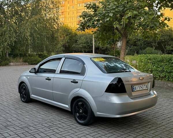 Сірий Шевроле Авео, об'ємом двигуна 1.5 л та пробігом 175 тис. км за 4500 $, фото 7 на Automoto.ua