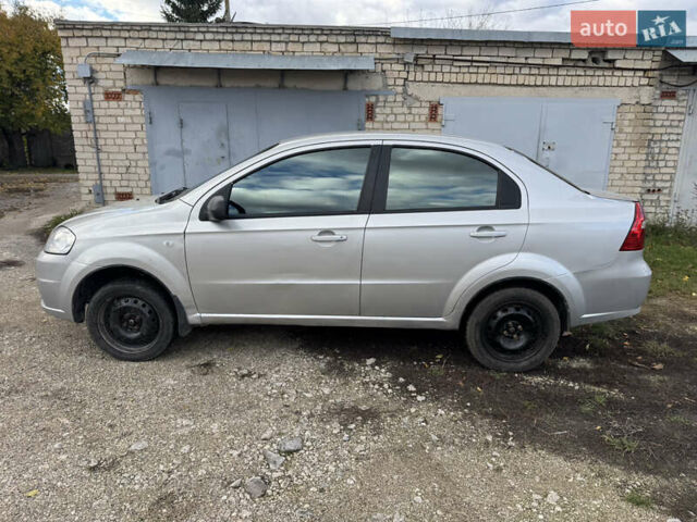 Сірий Шевроле Авео, об'ємом двигуна 1.6 л та пробігом 258 тис. км за 2599 $, фото 6 на Automoto.ua