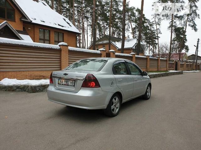 Сірий Шевроле Авео, об'ємом двигуна 1.6 л та пробігом 172 тис. км за 3900 $, фото 3 на Automoto.ua